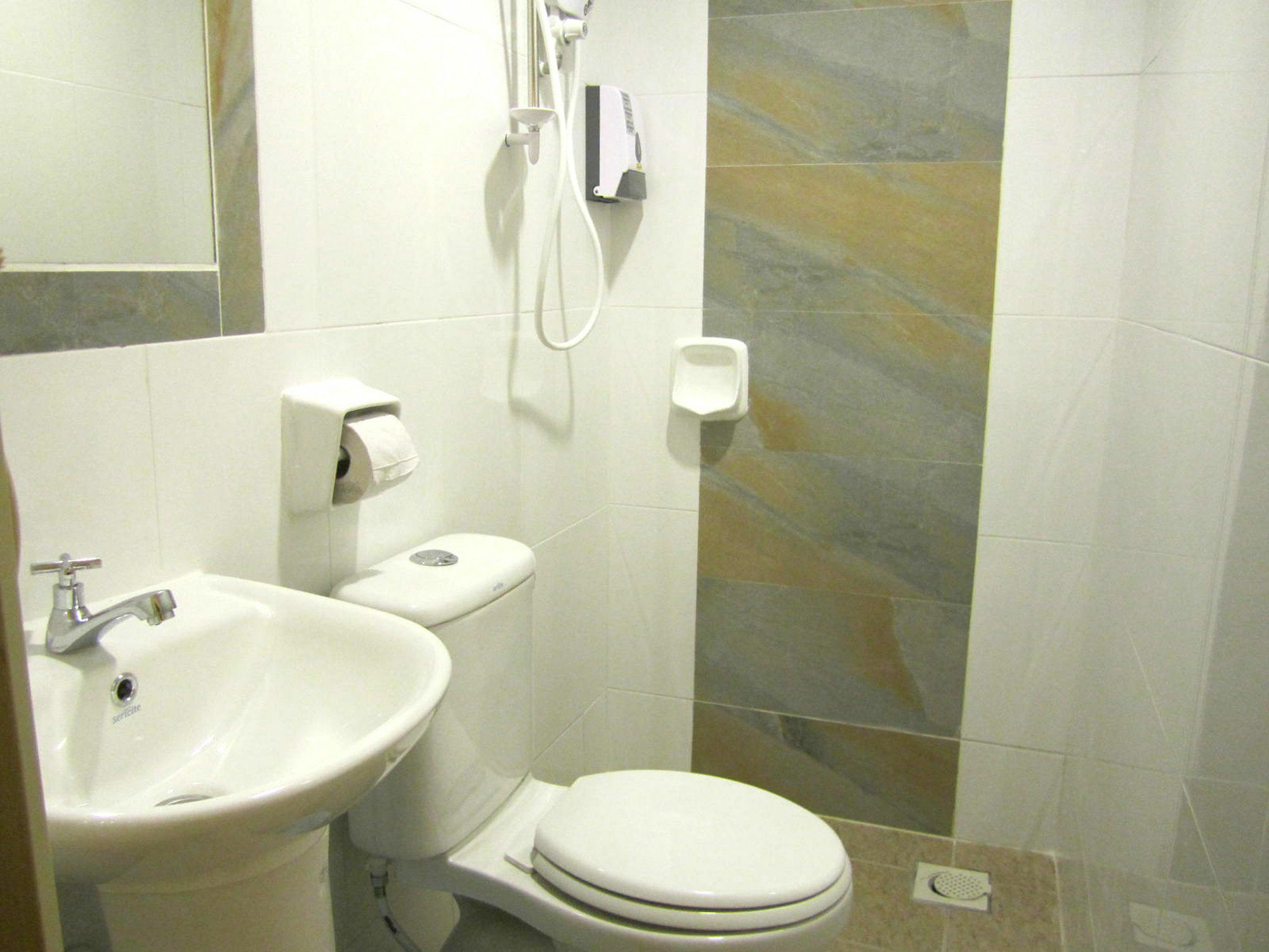 Sun Inns Hotel Kopkastam Kelana Jaya Петалинг-Джая Экстерьер фото